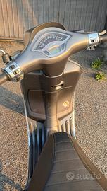 vespa sprint 50