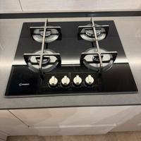 Fornello INDESIT 4 fuochi