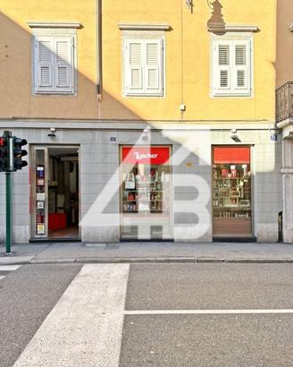 Attività / Licenza di 95 m² con 3 locali a Trieste