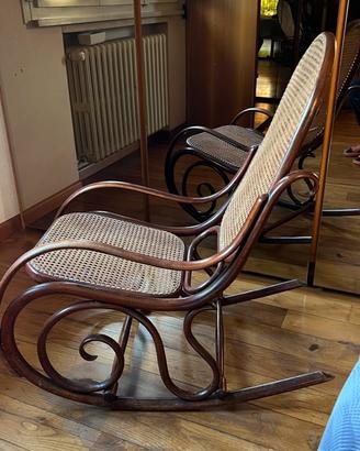 Thonet dondolo originale