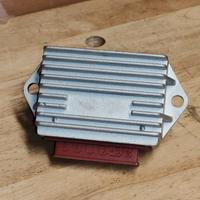 Regolatore di tensione vespa 