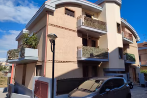 Trilocale con taverna