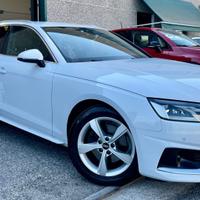 AUDI A4 AVANT 2.0 35 TDI S-TRONIC 163 CV - INTERNI