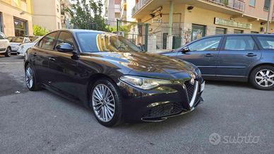 ALFA ROMEO Giulia 2.2 Turbodiesel 180 CV AT8 Eco