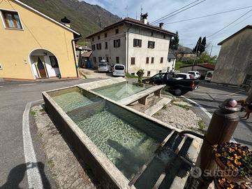 2 LOCALI A SCHIO