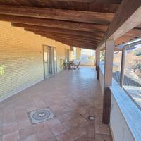 MAMOIADA-Appartamento con terrazza ultimo piano