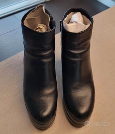 Scarponcino Stivaletto GUESS In Pelle Nero N.41