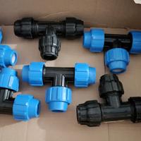 raccordi in plastica a T diametro 25