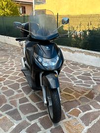 PIAGGIO BEVERLY 250