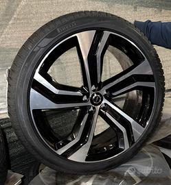 Kit Volvo xc90 275/35 r22 Pirelli e cerchi OEM