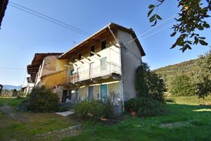 CASA SEMINDIPENDENTE A BOLLENGO