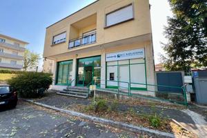 Immobile di 200 m² a Seveso
