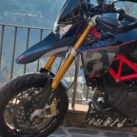 Aprilia Dorsoduro 900