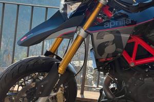 Aprilia Dorsoduro 900