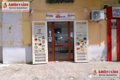 NEGOZIO LOCALE COMMERCIALE A SECONDIGLIANO VIA MON