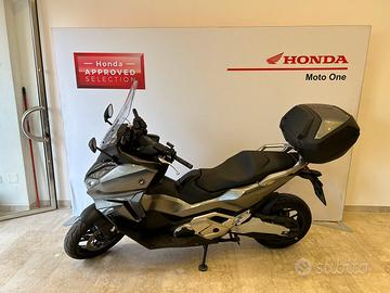 Honda forza 750