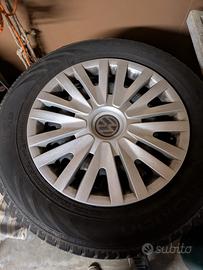 Gomme invernali con cerchi 195/65 R15