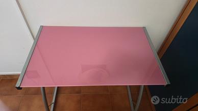 Scrivania rosa( vetro/acrilico)