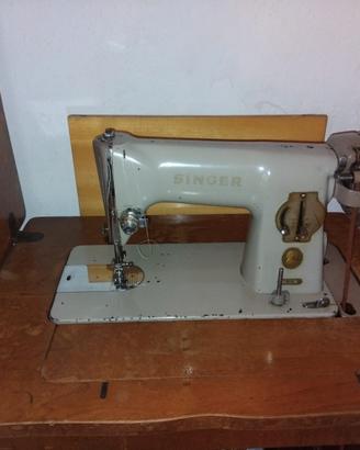 macchina da cucire Singer anni 60/70
