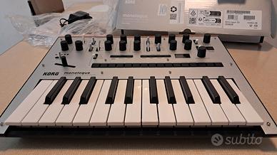 KORG Monologue Silver + alimentatore DC