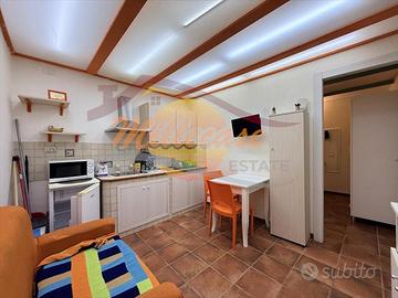 Appartamento p. terra ortigia rif2889