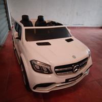 Macchina elettrica con batteria radiocomandata 