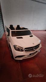 Macchina elettrica con batteria radiocomandata 