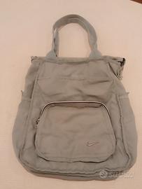 Nike- Borsa Tote Unisex Pratica e Funzionale 