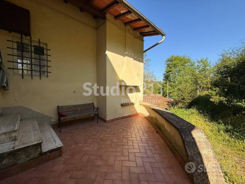 Rustico / Casale di 260 m² con più di 5 locali e p - Vista 3