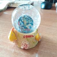 souvenir corfu - palla di vetro €2