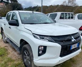 MITSUBISHI L200 2.2 Double Cab 4WD PICK UP - 2021