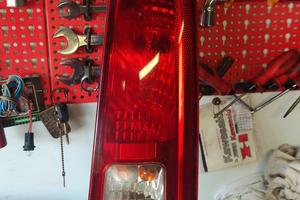 fanale posteriore Ford fusion 