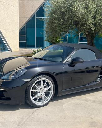 Porsche Boxster 718 2.0 300CV pdk sport design