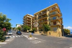 5 LOCALI A MILAZZO