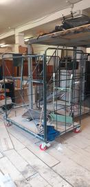 Carrelli su ruote per magazzino