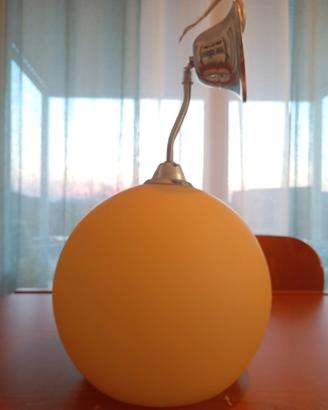 Lampadario a boccia in vetro 