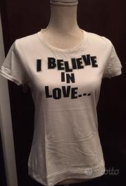 T-shirt bianca, taglia M, puro cotone