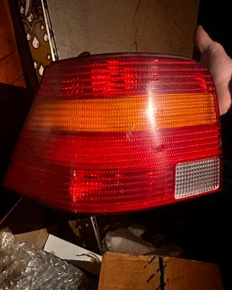 Fari anteriori e posteriroe