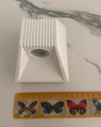 Lampada parete led cubo doppio fascio luce