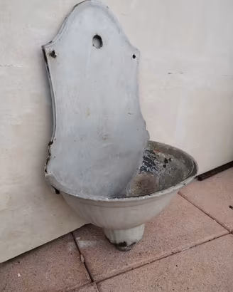 fontana da parete  vintage originale