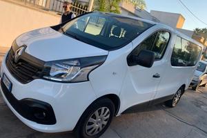 Renault trafic 9 posti