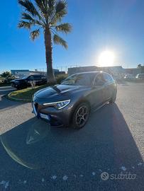 Alfa Romeo Stelvio 2.2 Turbodiesel 210 CV AT8 Q4 T