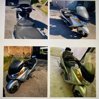 Suzuki Burgman 400 - 2005