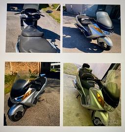 Suzuki Burgman 400 - 2005