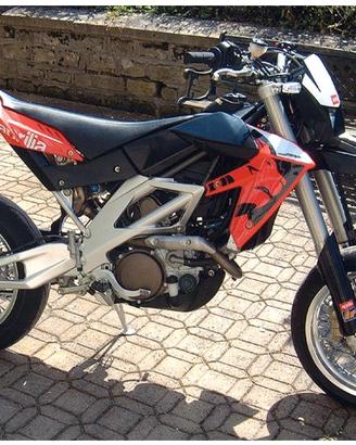 Aprilia sxv 550 super mortard