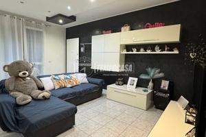 RIF. 573 - AMPIO TRILOCALE RECENTE CON GIARDINO, B