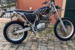 Moto Yamaha TT600R