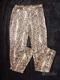 leggings elasticizzati. 