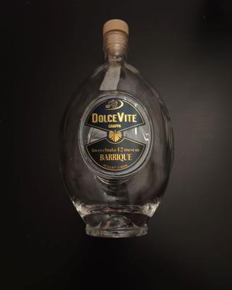 bottiglia di grappa Barricata Dolce Vite