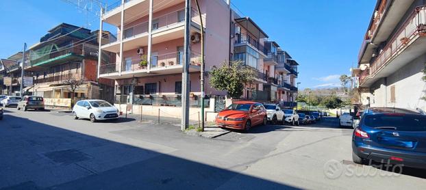 Immobiliare group srls.valverde ristrutturato